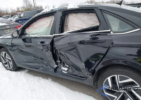 2022 Volkswagen Jetta 1.5T Sel from USA, damaged, VIN 3VWGM7BU2NM026211